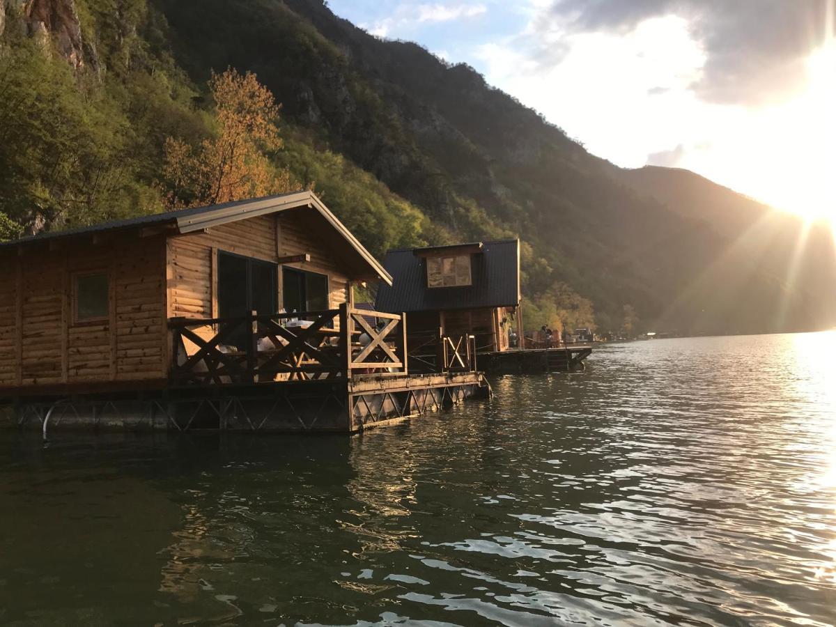 Lake House Perucac Rastiste Exterior photo