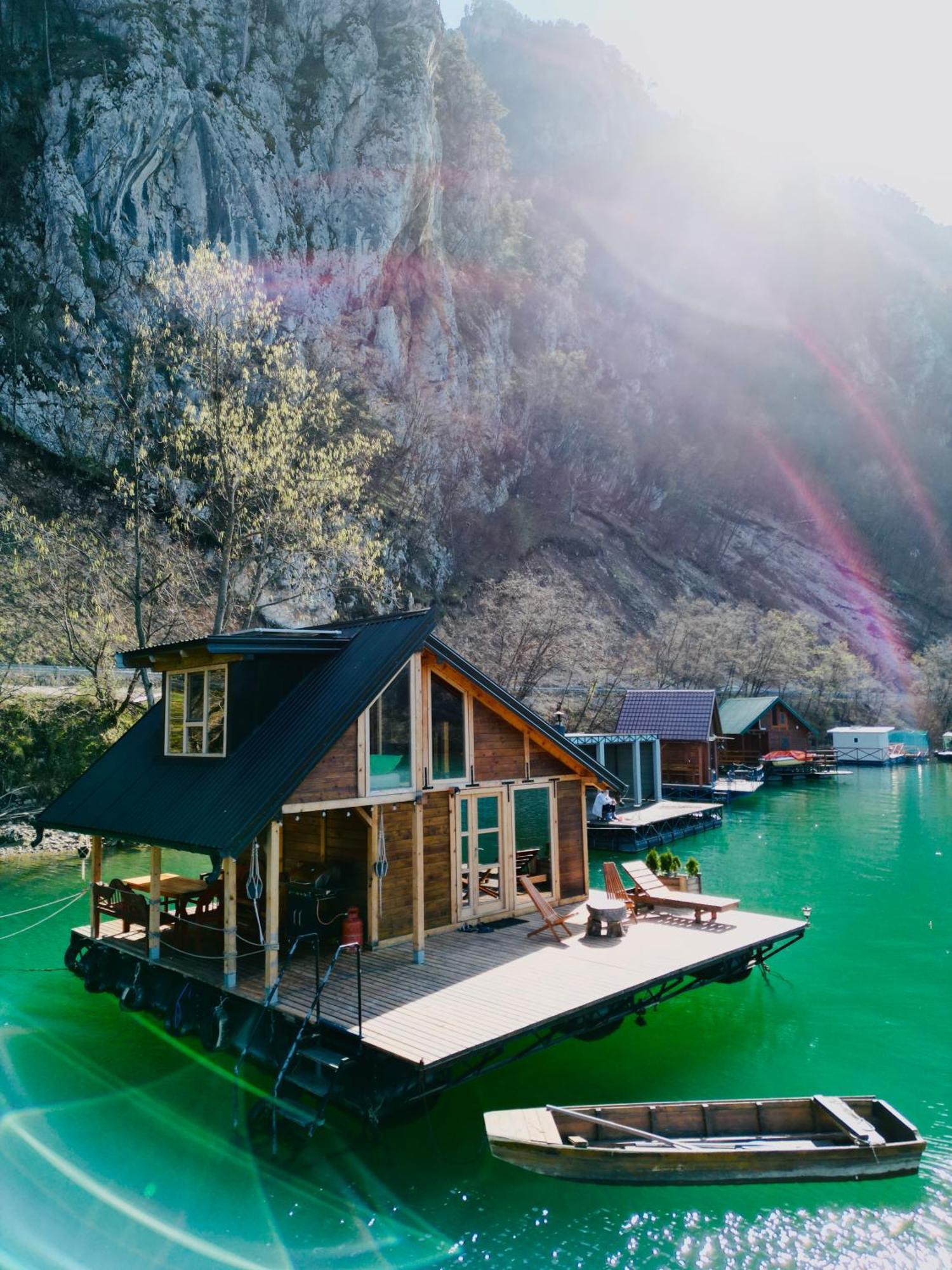 Lake House Perucac Rastiste Exterior photo